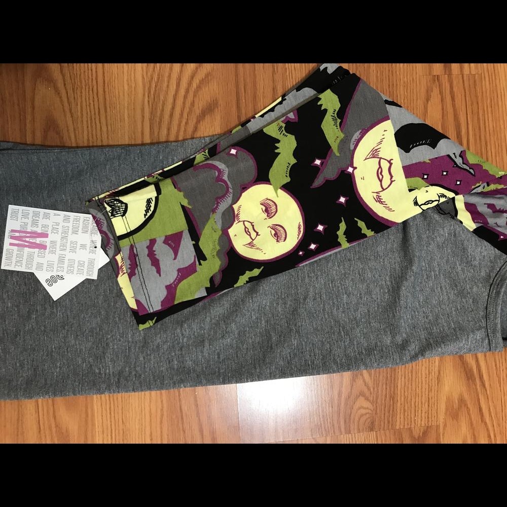 Moon sleeves grey body Randy top